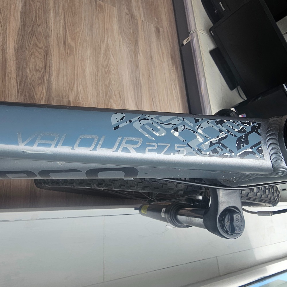 carrera valour 27.5 mountain bike